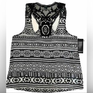 Forever 21 Crochet Lace Racerback Tank Top Black White NWT Size Large